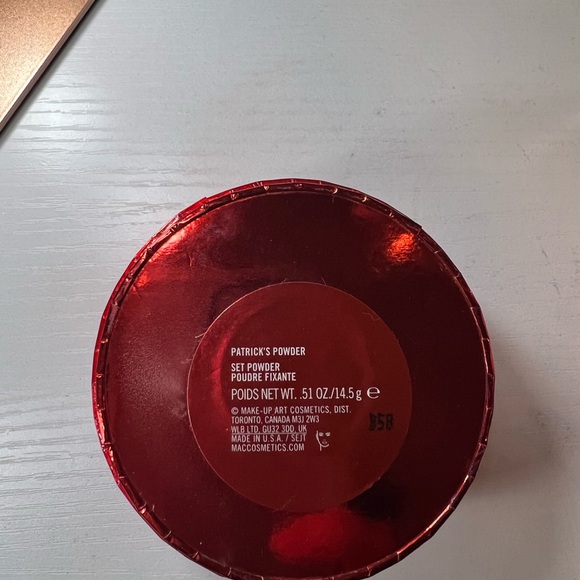 PARTICK STARRR X Mac SETTING POWDER - Picture 4 of 4